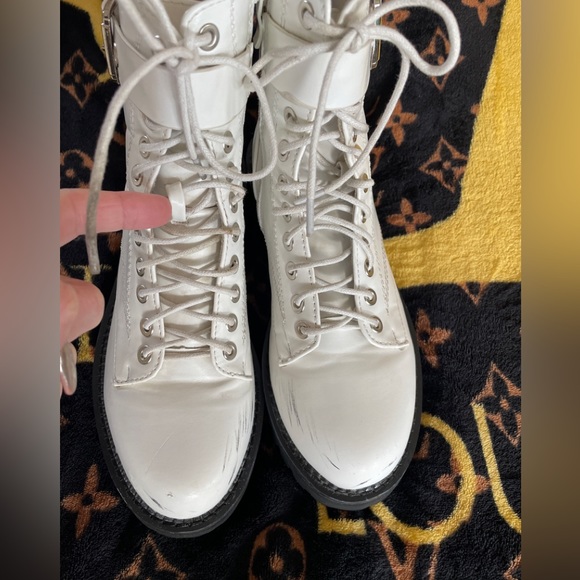 Nasty Gal Boots - Picture 9 of 16